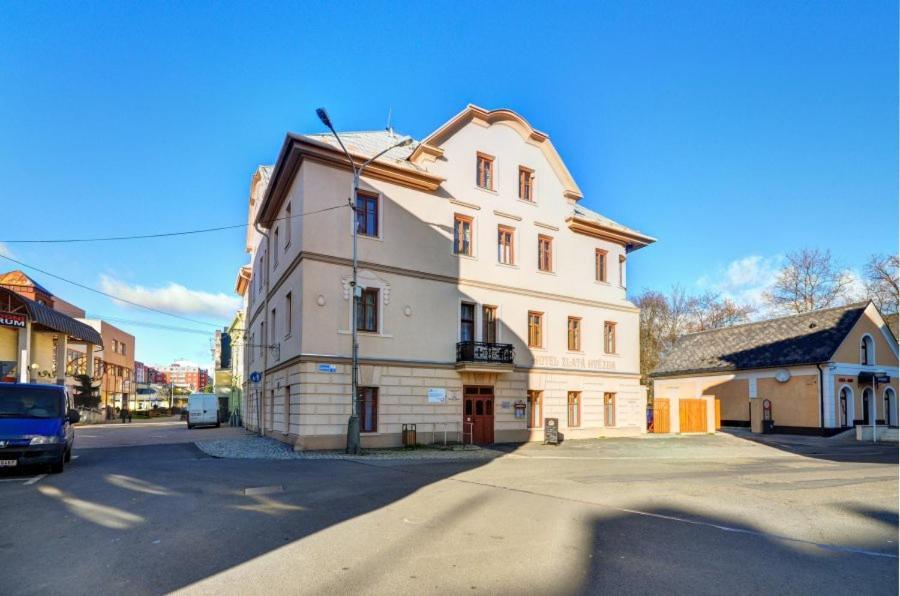 Hotel Hvezda Bruntál Exterior photo